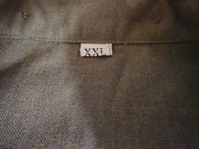 Chemise US moutarde. Reproduction contemporaine,...
