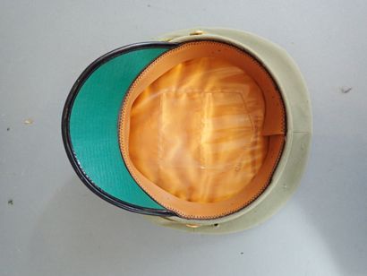 Casquette d’officier de l’armée royale d’Arabie...