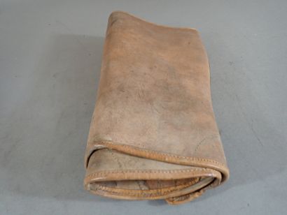 Trois paires de jambières ou houseaux en...