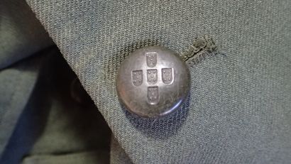 Lot composé d'un blouson portugais en drap...