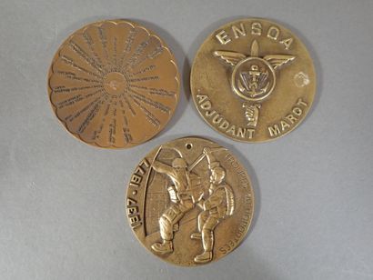 3 médailles de table en bronze, sur les troupes...