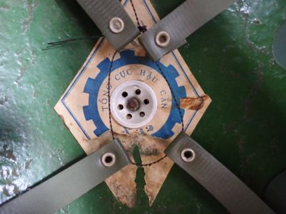 Casque Nord Vietnamien en carton recouvert...