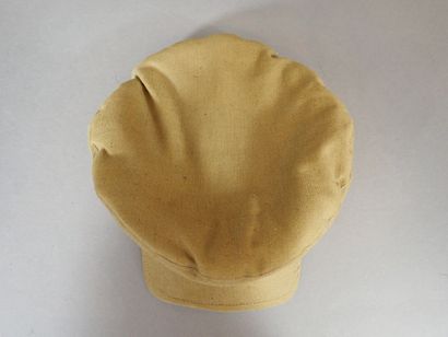 Casquette soviétique en toile beige à visière...