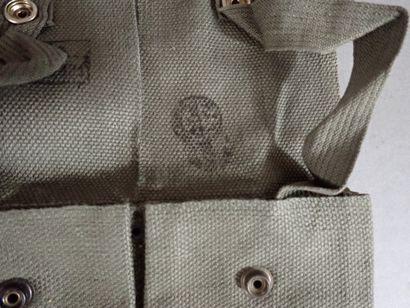 Lot TAP : musette TTA modèle 51 à l’état...