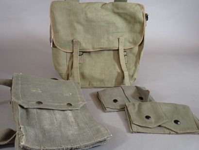 Lot TAP : musette TTA modèle 51 à l’état...
