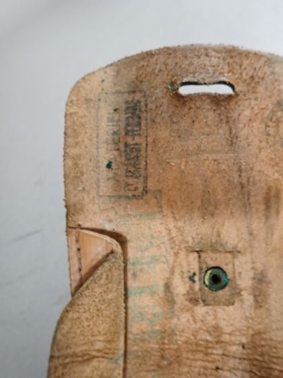 Cartouchière en cuir pour chargeurs de MAT...