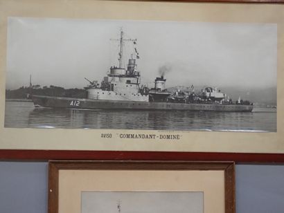 Deux photographies encadrées de navire de...