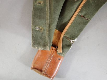 Deux housses de protection pour arme collective...