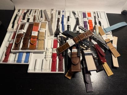 Fort lot de bracelets de montre, en cuir,...