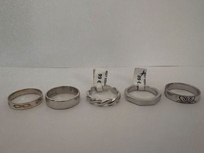 Lot de 5 bagues en argent 925‰, décor divers,...