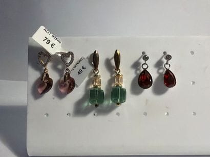 SPARK - trois paires de boucles d’oreilles...