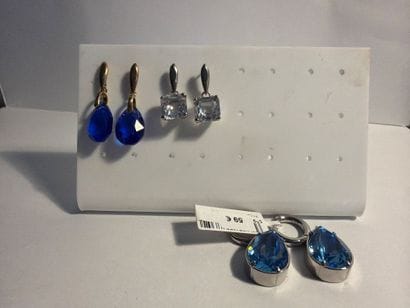 SPARK - trois paires de boucles d’oreilles...