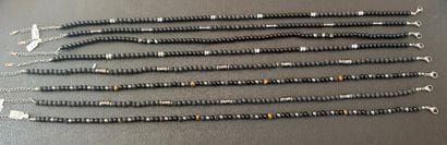 Lot de 8 colliers en pierres de lave, pierres...