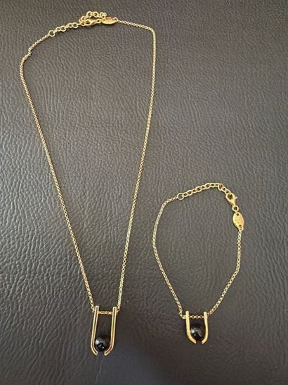 JOURDAN - Lot de bijoux en vermeil, une chaîne...
