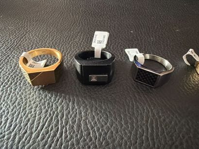 PHEBUS - Lot de 8 bagues, tailles et modèles...