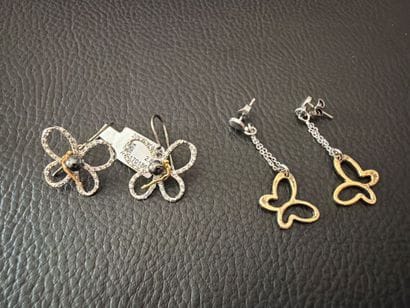 JOURDAN - Deux paires de boucles d’oreilles...
