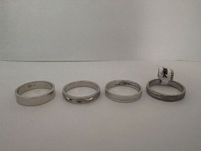 Lot de 4 bagues en argent 925‰, décor divers,...