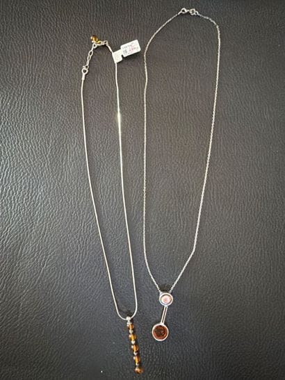 Lot de deux colliers en argent 925‰ avec...