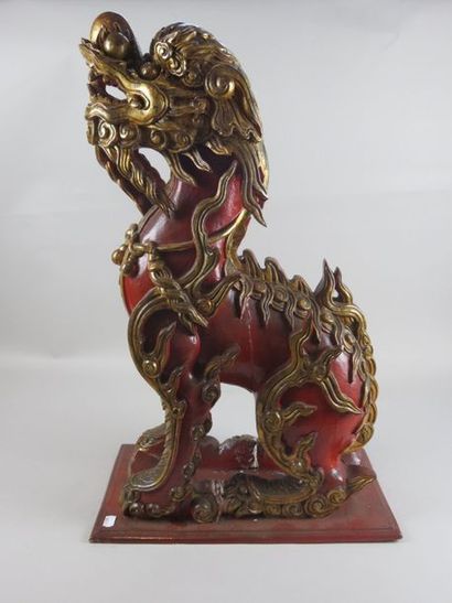 VIETNAM Qilin en laque - XXe siècle Haut....