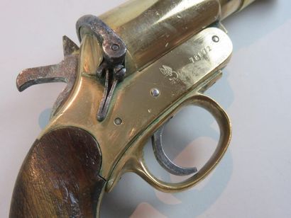 Pistolet lance fusée. WEBLEY AND SCOTT. 1ère...