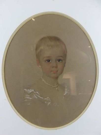 DAMON Fillette au collier de perles, 1893...