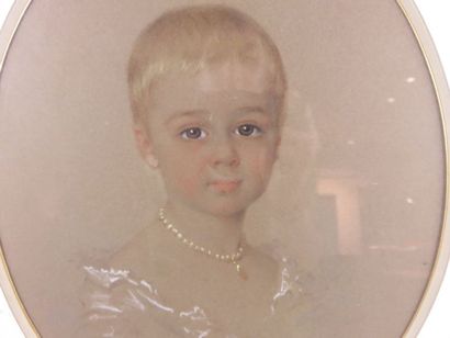 DAMON Fillette au collier de perles, 1893...