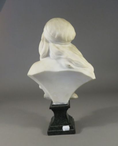 Ada CIPRIANI, né en 1904 Femme en buste Sculpture...