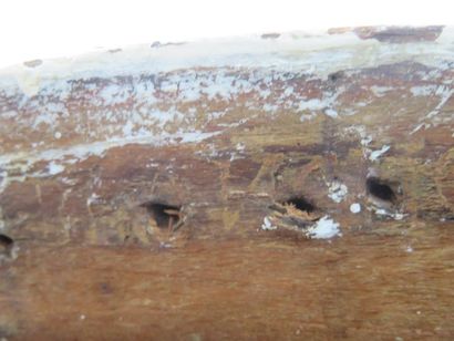 Bergère en bois laqué crème, dossier arrondi,...