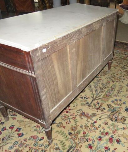 Commode en acajou moucheté, acajou et placage...