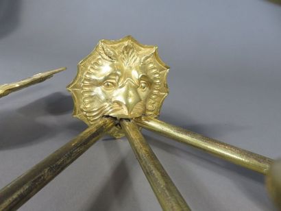 Rare paire d’appliques en bronze ciselé et...