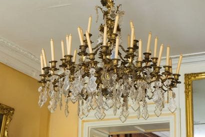 Important lustre à trente-six lumières étagées...