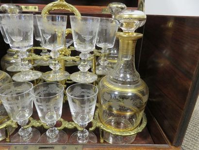 Cave à liqueur en placage de loupe d’amboine,...