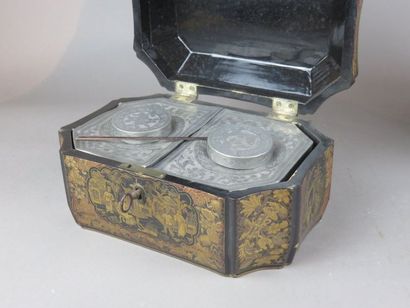 CHINE, Canton - Vers 1900 Boite à thé en...