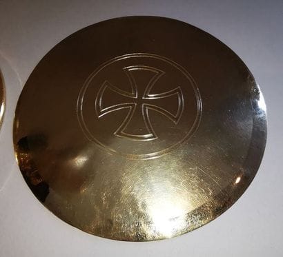 CALICE et PATENE en argent et métal doré....