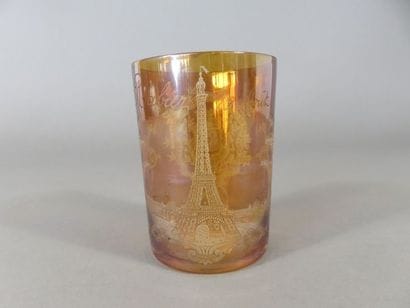 SAINT-LOUIS Verre ambré en cristal gravé...