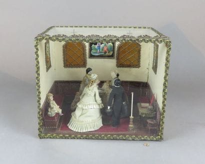 Petite vitrine avec poupées de mode pour...