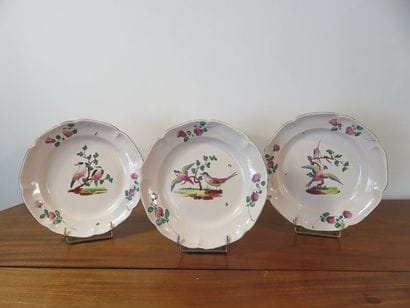 EST de la FRANCE Suite de trois assiettes...