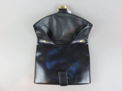GIVENCHY Large black leather pocket, gold...