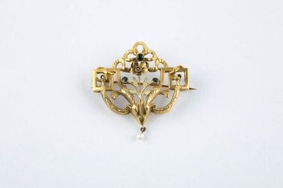 Broche/pendentif en or jaune et vert au décor...