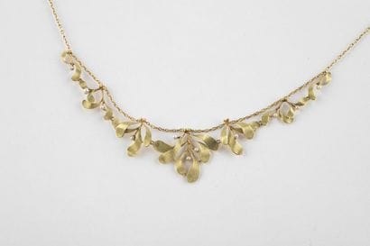 Chaine en or jaune maille forçat diamantée...