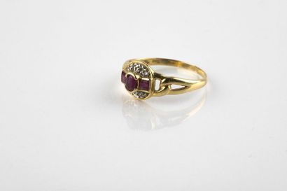Yellow and chiselled white gold ring, set...