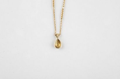Yellow gold chain, round convict mesh alternating...