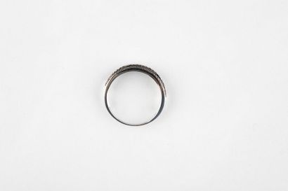 White gold alliance three rings retaining...