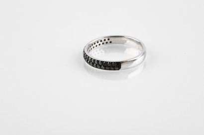 Half wedding ring set with black diamonds...
