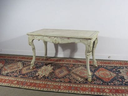 Middle table in cream lacquered wood, moulded...