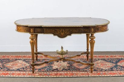 Middle table with very rich engraved wood...