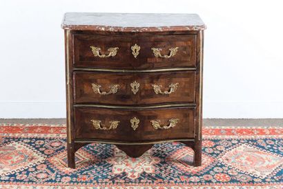 Small chest of drawers made of curly veneer...