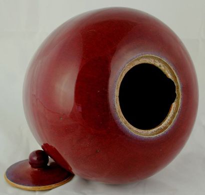 CHINA Glazed ceramic pot 