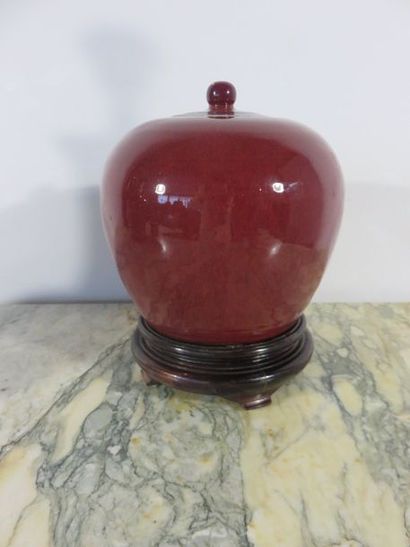 CHINA Glazed ceramic pot 
