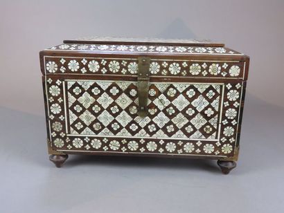 Rosewood box inlaid with bone: flowers, geometric...